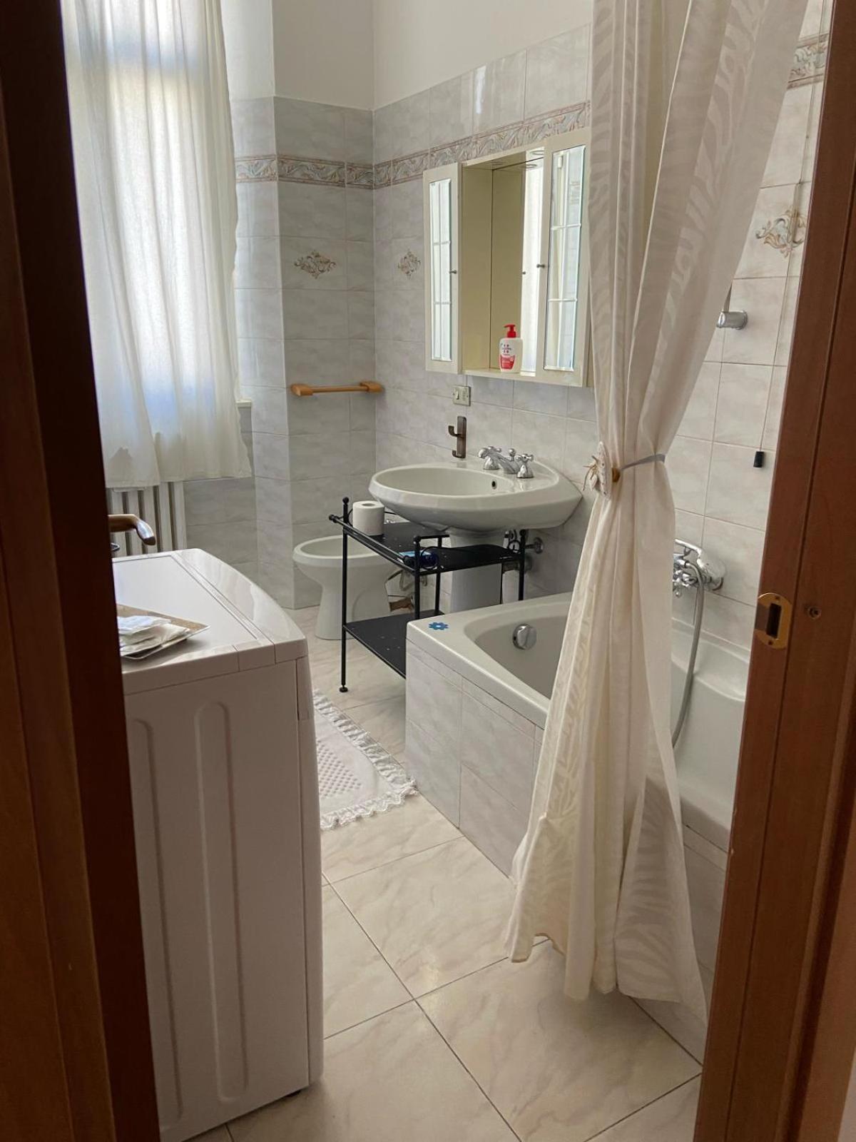 Apartment Duomo Bocconi Navigli Milano Exterior foto